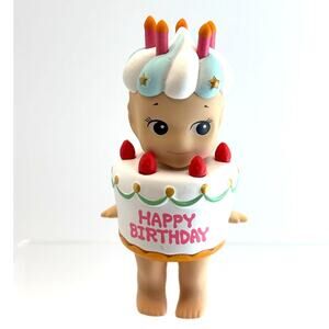 New Kewpie/Angel Mini Figure, Strawberry White Birthday Cake, Open Blind Box